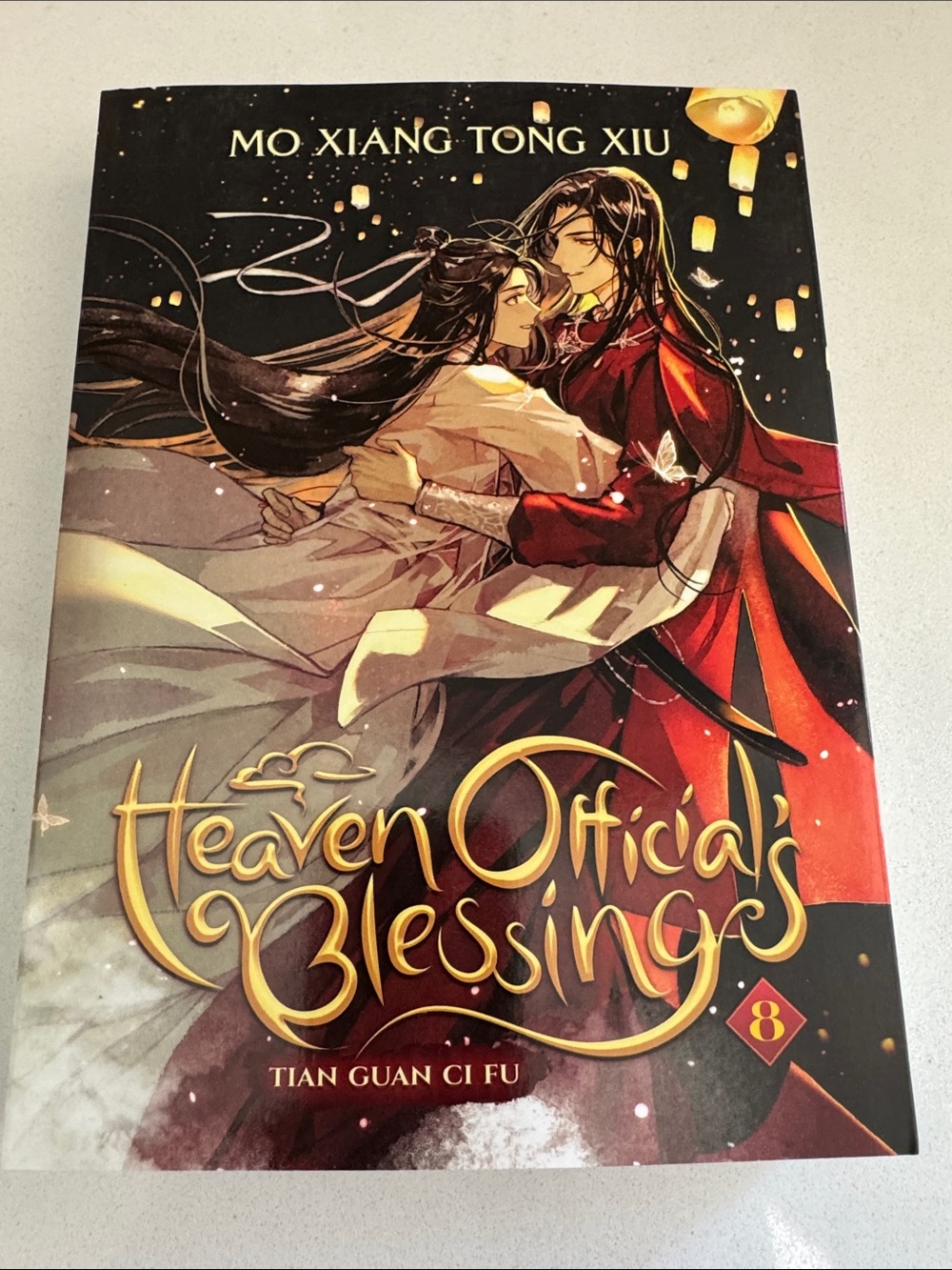 Heaven Official’s Blessing Volume 8 - Tian Guan Fu - softcover Book